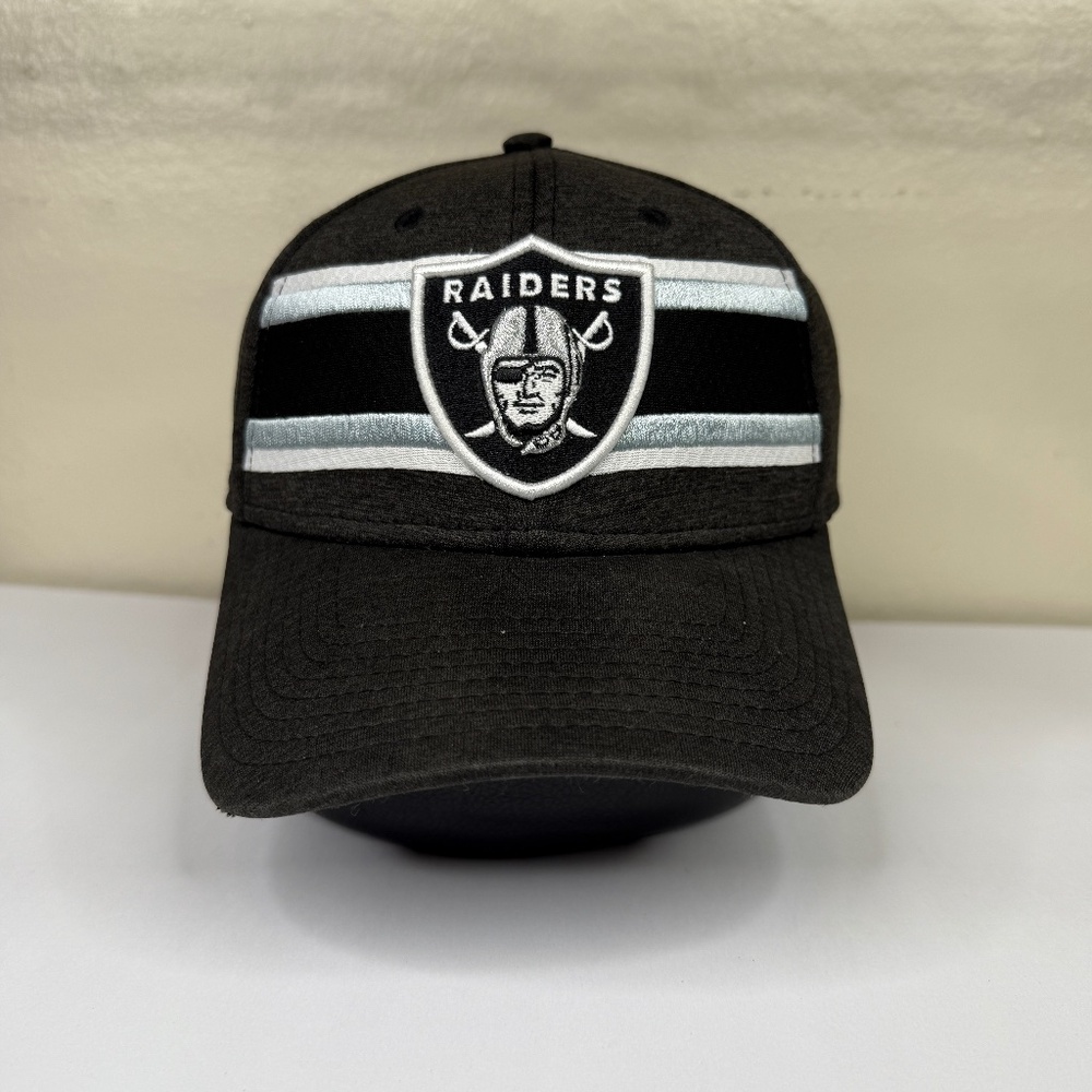Las Vegas Raiders Hat Cap Size Medium Black NFL Football New Era 39 Thirty